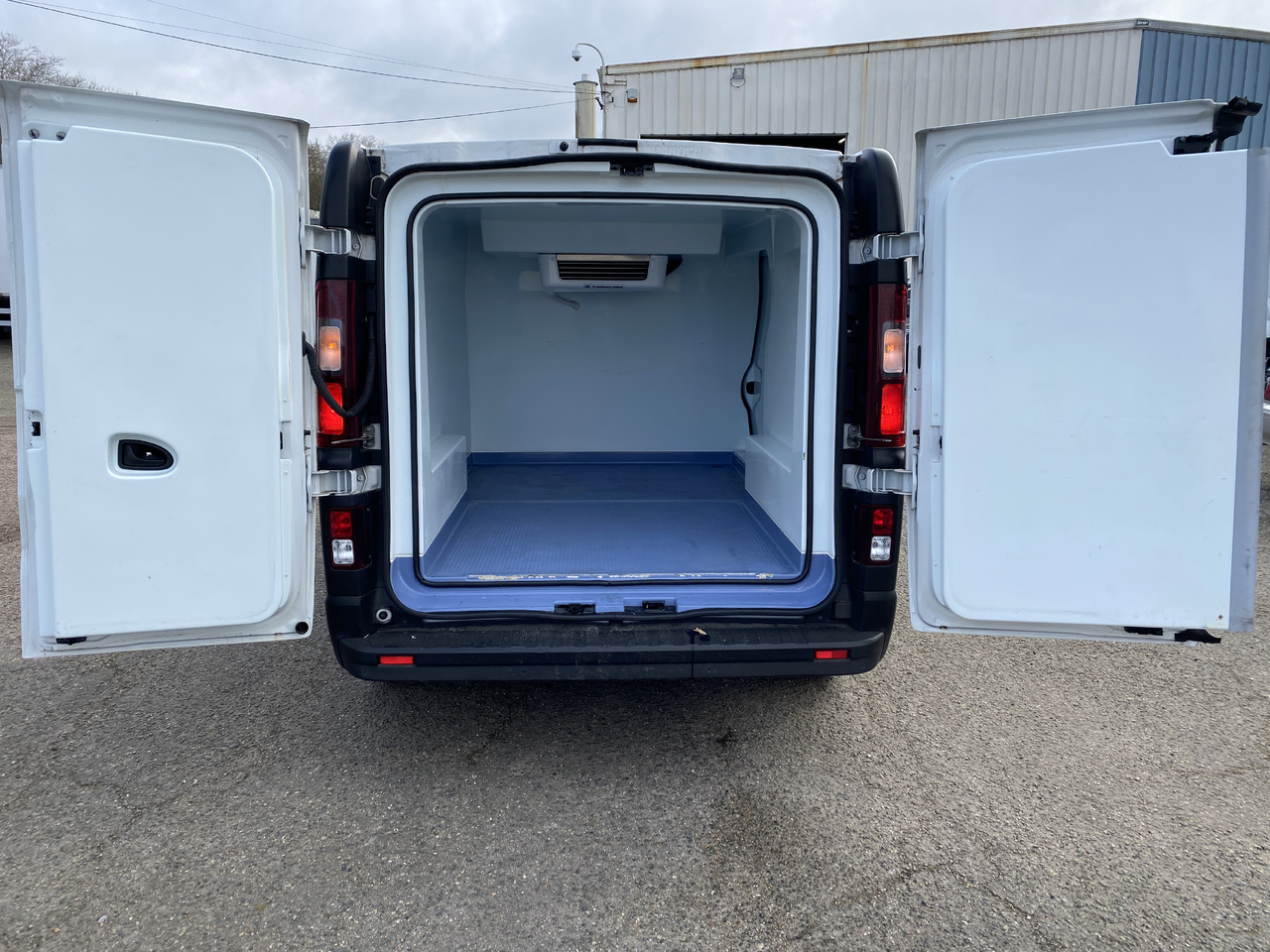 Renault Trafic - Фургон-рефрижератор: фото 5 Renault Trafic - Фургон-рефрижератор: фото 5