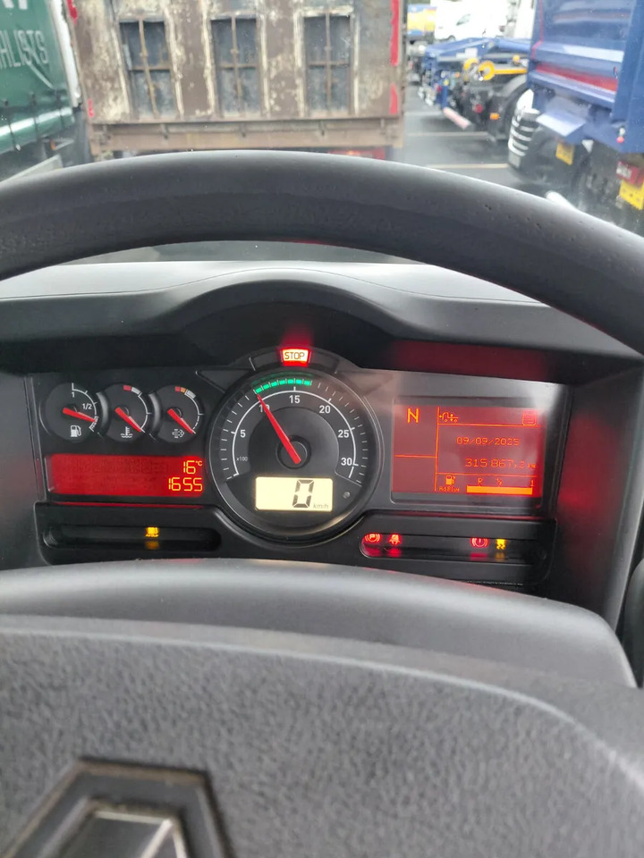 2016 Renault D18 Curtainsider - Тентованный грузовик: фото 3 2016 Renault D18 Curtainsider - Тентованный грузовик: фото 3