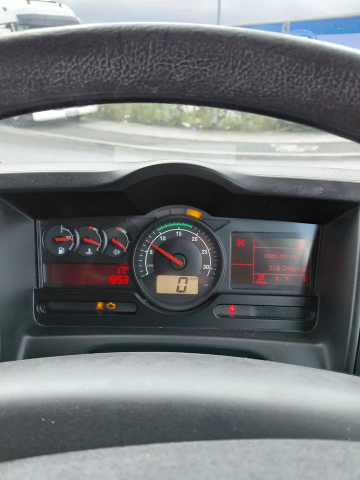 Тентованный грузовик 2017 Renault D12 4×2 Double Sleeper Curtainsider: фото 8