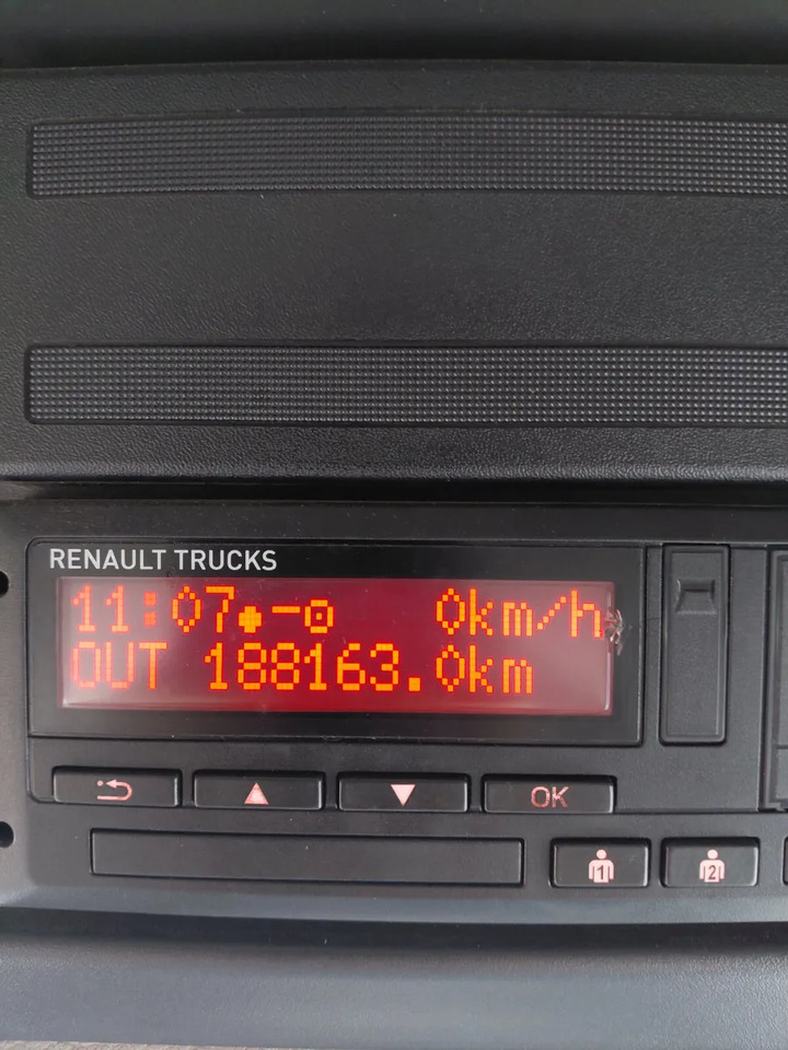 2020 Renault D18 Curtainsider - Тентованный грузовик: фото 3 2020 Renault D18 Curtainsider - Тентованный грузовик: фото 3