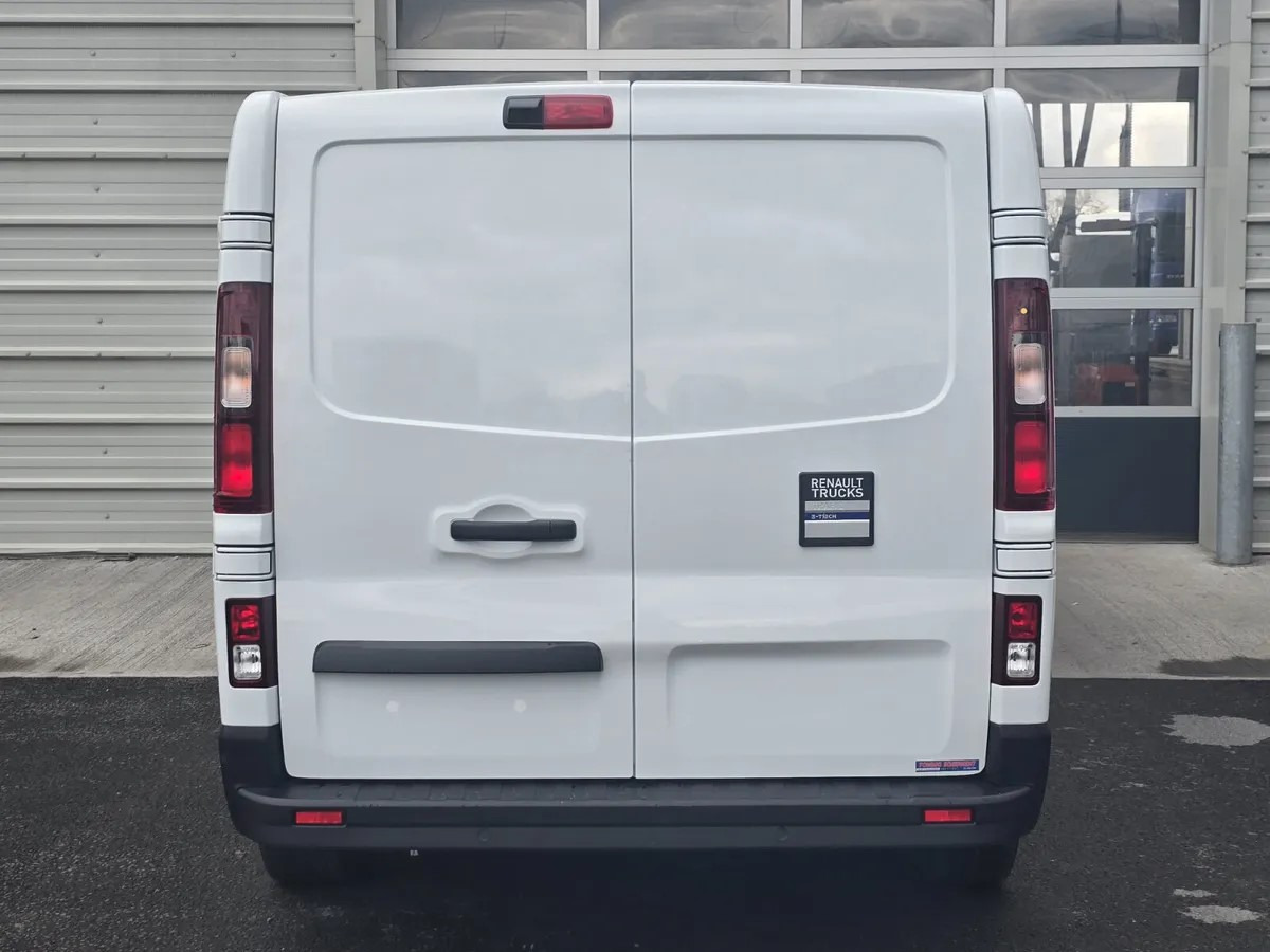Грузопассажирский фургон 2025 Renault Trafic E-Tech Crew Cab: фото 6