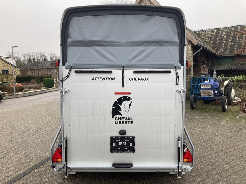 CHEVAL Liberté Gold 3 met zadelkamer - Прицеп-коневоз: фото 5 CHEVAL Liberté Gold 3 met zadelkamer - Прицеп-коневоз: фото 5