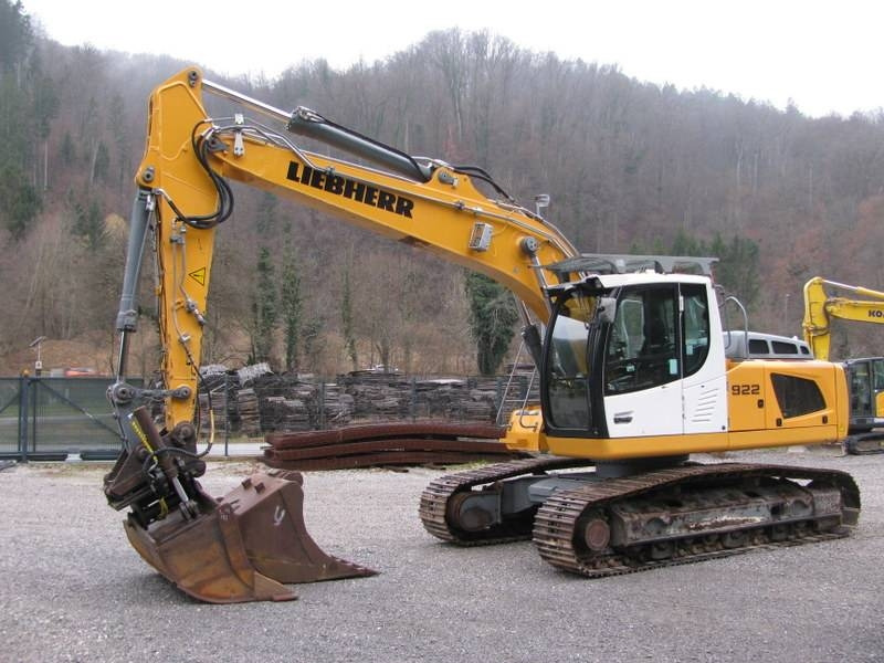 Liebherr R 922LC 2 žlici 7.900ur - Гусеничный экскаватор: фото 1 Liebherr R 922LC 2 žlici 7.900ur - Гусеничный экскаватор: фото 1