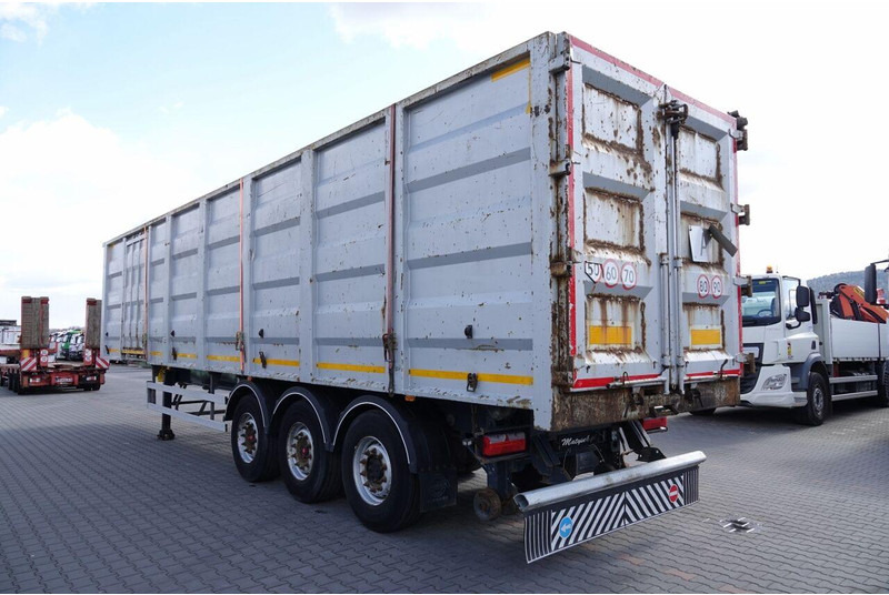 Bodex WYWROTKA 65 M3 / STALOWA / DO ZŁOMU / OŚ PODNOSZONA / DRZWI BOCZ - Самосвальный полуприцеп: фото 4 Bodex WYWROTKA 65 M3 / STALOWA / DO ZŁOMU / OŚ PODNOSZONA / DRZWI BOCZ - Самосвальный полуприцеп: фото 4