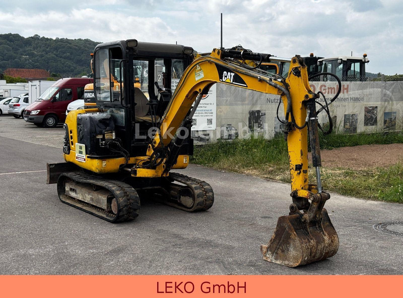 Caterpillar 302,5 - Мини-экскаватор: фото 1 Caterpillar 302,5 - Мини-экскаватор: фото 1