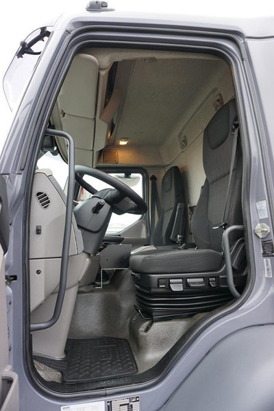 Грузовик бортовой/ Платформа, Автоманипулятор DAF LF / 260 / ACC / SKRZYNIOWY + HDS / HYVA HC-183 / PILOT / ROTATO: фото 7 Грузовик бортовой/ Платформа, Автоманипулятор DAF LF / 260 / ACC / SKRZYNIOWY + HDS / HYVA HC-183 / PILOT / ROTATO: фото 7