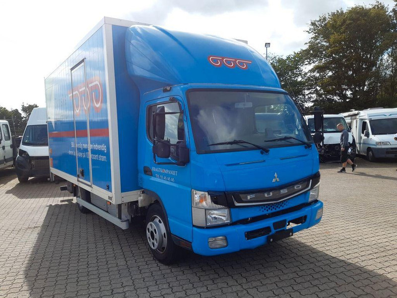 FUSO E CANTER 7C18 E 4X2 - Грузовик с закрытым кузовом: фото 1 FUSO E CANTER 7C18 E 4X2 - Грузовик с закрытым кузовом: фото 1