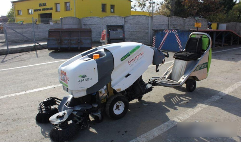 Green Machines 414 Street sweeping machine - Подметально-уборочная машина: фото 1 Green Machines 414 Street sweeping machine - Подметально-уборочная машина: фото 1