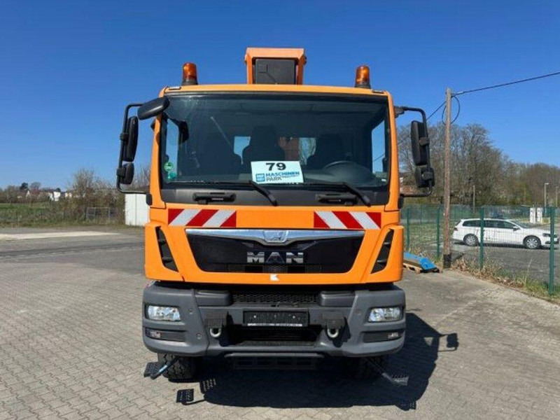 MAN TGM 15.250 4x4 Lifting basket - Ruthmann T300.1 30 m - Грузовик, Автоманипулятор: фото 3 MAN TGM 15.250 4x4 Lifting basket - Ruthmann T300.1 30 m - Грузовик, Автоманипулятор: фото 3