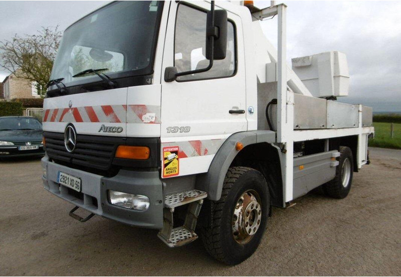 Mercedes-Benz Atego 1318 Nacelle - Lifting basket truck - Грузовик, Автоманипулятор: фото 1 Mercedes-Benz Atego 1318 Nacelle - Lifting basket truck - Грузовик, Автоманипулятор: фото 1