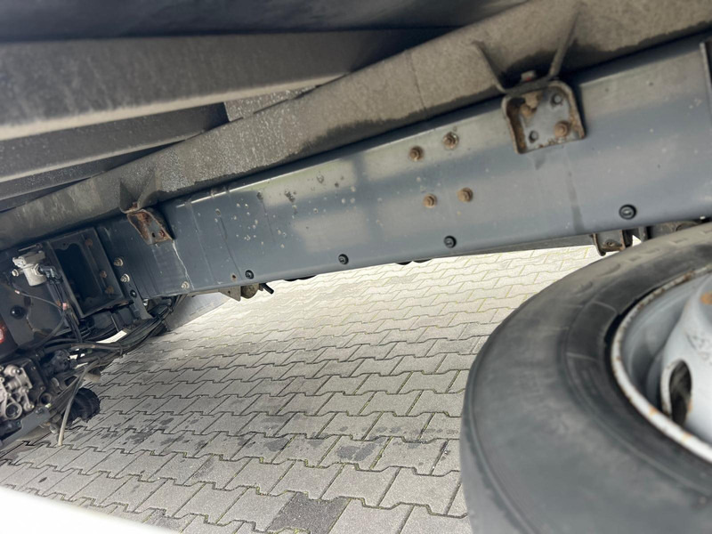 Рефрижератор Iveco D 18 250 DTI 18T REFRIGERATOR + LIFT: фото 11