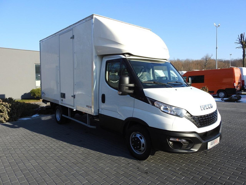 Iveco DAILY 35C16 KONTENER WINDA 8 PALET TEMPOMAT BLIŹNIACZE KOŁA KLIM - Фургон с закрытым кузовом: фото 4 Iveco DAILY 35C16 KONTENER WINDA 8 PALET TEMPOMAT BLIŹNIACZE KOŁA KLIM - Фургон с закрытым кузовом: фото 4