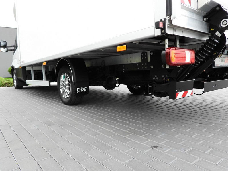 Фургон с закрытым кузовом Iveco DAILY 35S18 KONTENER HI-MATIC WINDA 8 PALET TEMPOMAT NAWIGACJA L: фото 13