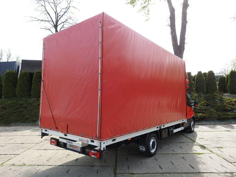 Iveco DAILY 35S18 PLANDEKA 10 PALET WEBASTO KLIMATYZACJA TEMPOMAT LEDY - Грузовик с закрытым кузовом: фото 3 Iveco DAILY 35S18 PLANDEKA 10 PALET WEBASTO KLIMATYZACJA TEMPOMAT LEDY - Грузовик с закрытым кузовом: фото 3
