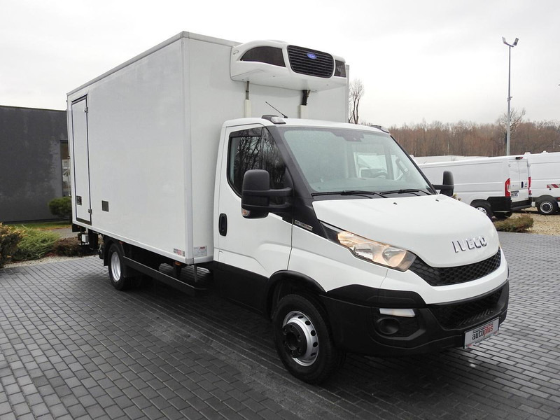 Iveco DAILY 70C17 CHŁODNIA 0*C WINDA 9 PALET ZASILANIE 230V TEMPOMAT K - Фургон-рефрижератор: фото 4 Iveco DAILY 70C17 CHŁODNIA 0*C WINDA 9 PALET ZASILANIE 230V TEMPOMAT K - Фургон-рефрижератор: фото 4