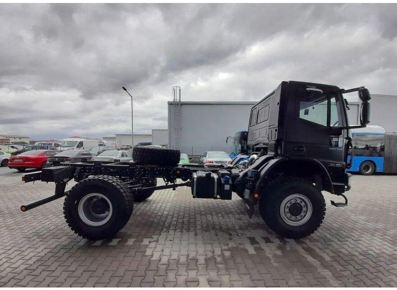 Iveco EuroCargo 4x4 ML150E28WS Chassis - Грузовик-шасси: фото 5 Iveco EuroCargo 4x4 ML150E28WS Chassis - Грузовик-шасси: фото 5