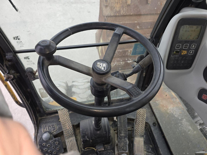 Колёсный экскаватор JCB JS 145W - Rubber wheel excavator: фото 10