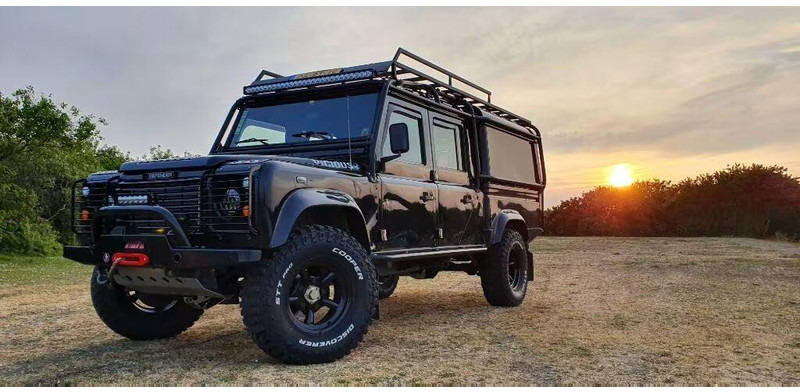 Land Rover Defender 130 - Off road 4x4 - Внедорожник: фото 1 Land Rover Defender 130 - Off road 4x4 - Внедорожник: фото 1