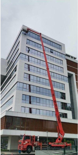 MAN TGA 26.350 6x4 Emelőkosaras 53m - Грузовик с подъемником: фото 4 MAN TGA 26.350 6x4 Emelőkosaras 53m - Грузовик с подъемником: фото 4