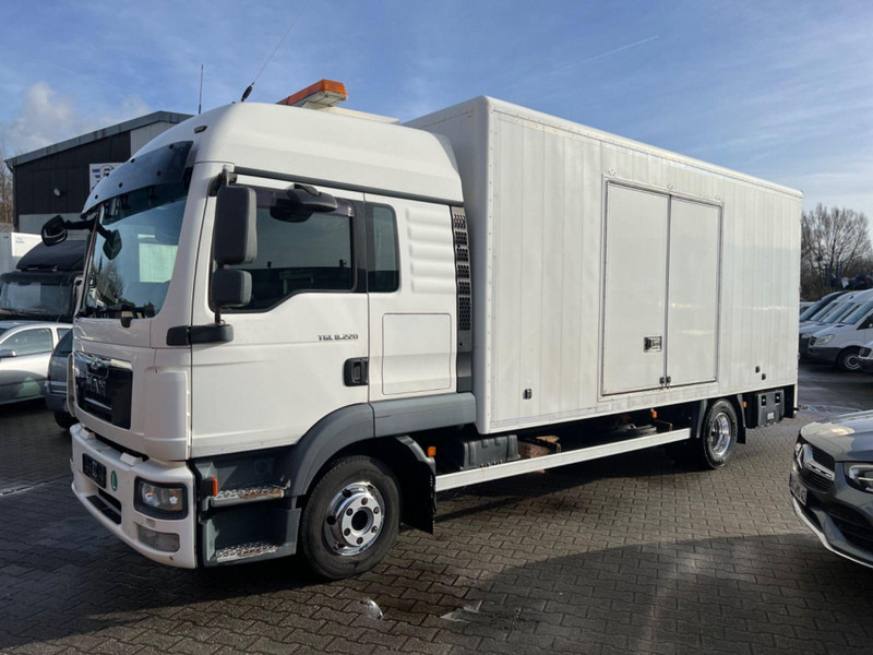 MAN TGL 8.220 Abschlepper*Geschlossen*Aufgelastet* - Автовоз: фото 1 MAN TGL 8.220 Abschlepper*Geschlossen*Aufgelastet* - Автовоз: фото 1