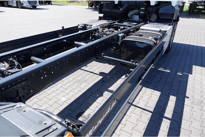 Новый Грузовик-шасси MAN TGX 26.520 / 6x2 / RAMA DŁ. 9,1M / OŚ PODNOSZONA / SKRĘTNA  / DO: фото 20