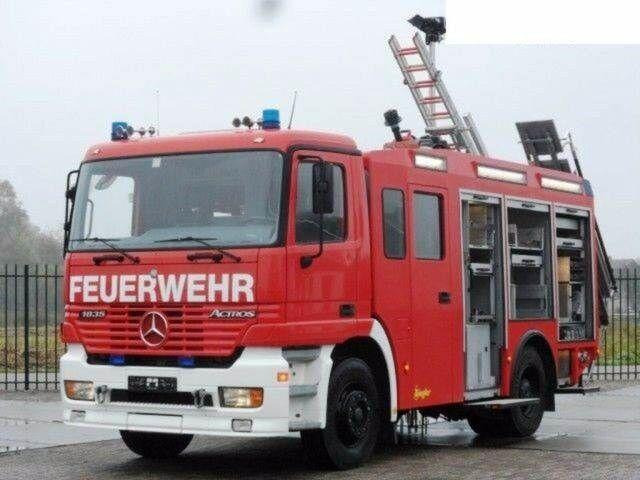 Mercedes-Benz ACTROS 1835 Feuerwehr 2080 L Fire Unit !! - Пожарная машина: фото 2 Mercedes-Benz ACTROS 1835 Feuerwehr 2080 L Fire Unit !! - Пожарная машина: фото 2