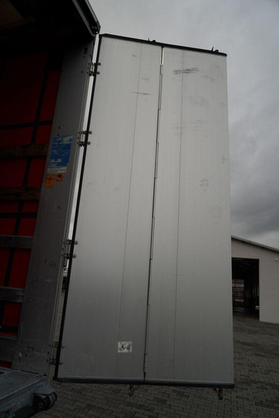 Тентованный грузовик Mercedes-Benz ACTROS / 2545 / SOLÓWKA  / 6x2 / I-PARK COOL / BIG SPACE / WIELT: фото 20