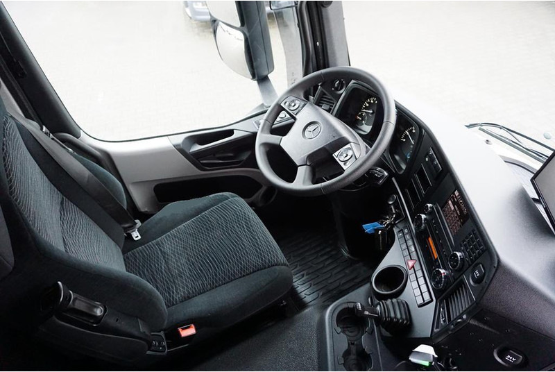 Рефрижератор Mercedes-Benz ANTOS / 1830 / EURO 6 / CHŁODNIA + WINDA / 18 PALET: фото 13 Рефрижератор Mercedes-Benz ANTOS / 1830 / EURO 6 / CHŁODNIA + WINDA / 18 PALET: фото 13