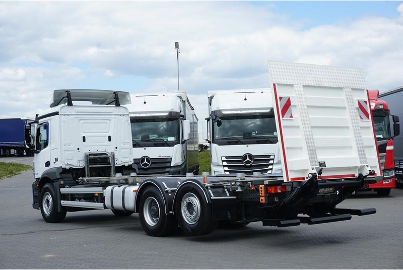 Грузовик-контейнеровоз/ Сменный кузов Mercedes-Benz ANTOS / 2535 / ACC / E 6 / BDF + WINDA / 7.15 , 7.45, 7.82 M / O: фото 6 Грузовик-контейнеровоз/ Сменный кузов Mercedes-Benz ANTOS / 2535 / ACC / E 6 / BDF + WINDA / 7.15 , 7.45, 7.82 M / O: фото 6