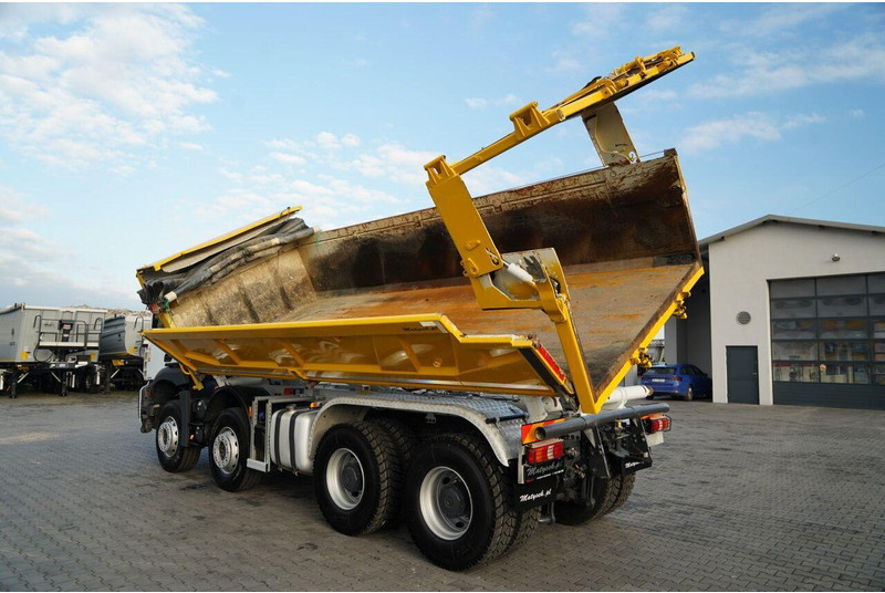Самосвал Mercedes-Benz AROCS 3243 / 8x4 / WYWROTKA  DWUSTRONNA 6.2 M / HYDROBURTA / HYD: фото 8