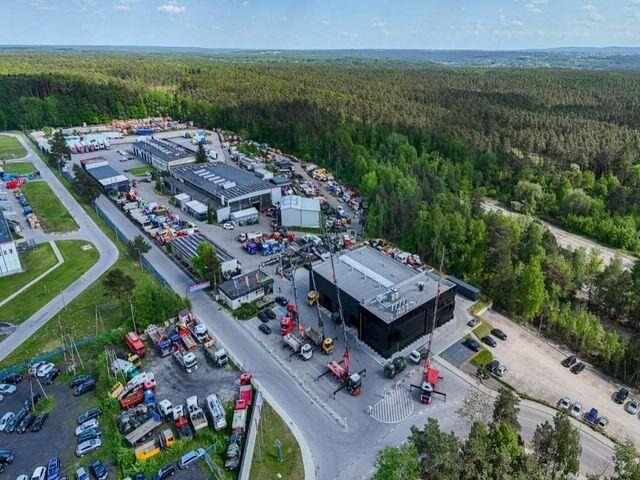 Самосвал, Автоманипулятор Mercedes-Benz AROCS 3345 6x6 HMF 3220 K hds Crane tipper: фото 10 Самосвал, Автоманипулятор Mercedes-Benz AROCS 3345 6x6 HMF 3220 K hds Crane tipper: фото 10