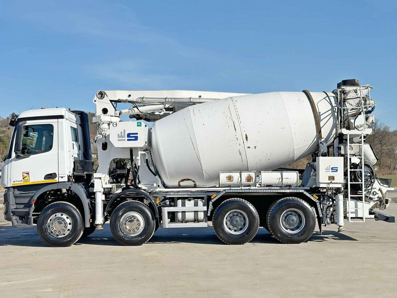 Mercedes-Benz AROCS 3743 * Betonpumpe + FUNK * 8x4 * TOP - Автобетоносмеситель: фото 4 Mercedes-Benz AROCS 3743 * Betonpumpe + FUNK * 8x4 * TOP - Автобетоносмеситель: фото 4