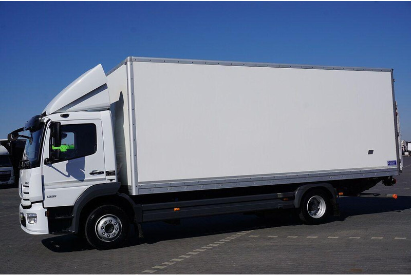 Mercedes-Benz ATEGO / 1221 / ACC / EURO 6 / KONTENER + WINDA / 17 PALET - Грузовик с закрытым кузовом: фото 3 Mercedes-Benz ATEGO / 1221 / ACC / EURO 6 / KONTENER + WINDA / 17 PALET - Грузовик с закрытым кузовом: фото 3