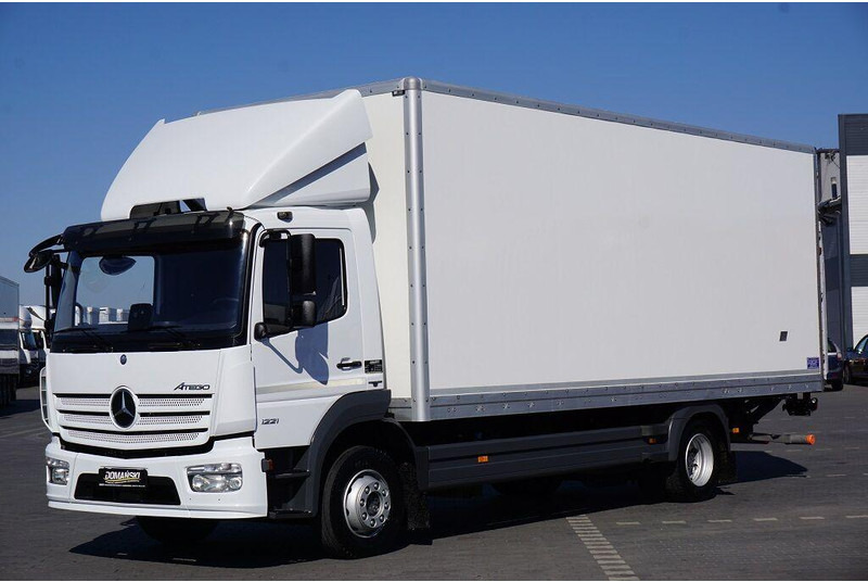 Mercedes-Benz ATEGO / 1221 / ACC / EURO 6 / KONTENER + WINDA / 17 PALET - Грузовик с закрытым кузовом: фото 2 Mercedes-Benz ATEGO / 1221 / ACC / EURO 6 / KONTENER + WINDA / 17 PALET - Грузовик с закрытым кузовом: фото 2