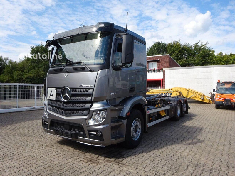 Mercedes-Benz Actros 2545 - Hook lift truck 6x2 - Крюковой мультилифт: фото 1 Mercedes-Benz Actros 2545 - Hook lift truck 6x2 - Крюковой мультилифт: фото 1