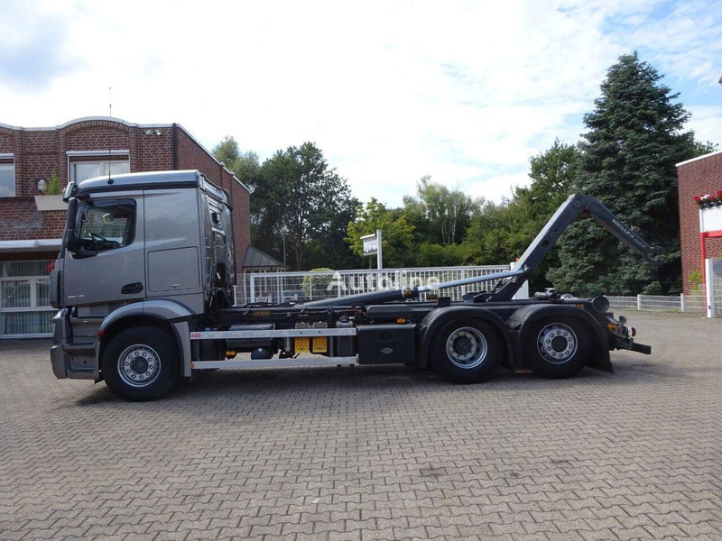 Mercedes-Benz Actros 2545 - Hook lift truck 6x2 - Крюковой мультилифт: фото 5 Mercedes-Benz Actros 2545 - Hook lift truck 6x2 - Крюковой мультилифт: фото 5