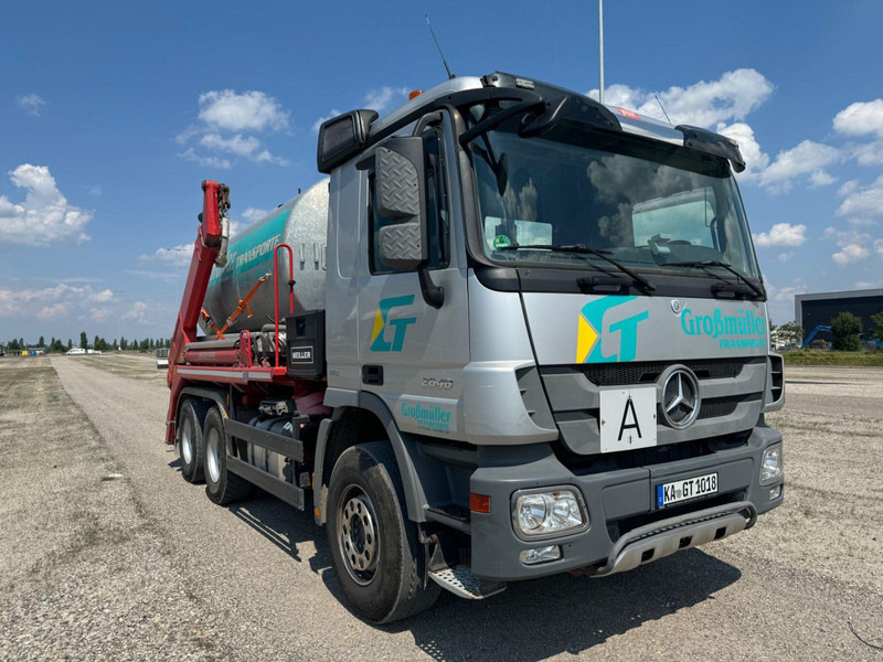 Mercedes-Benz MP 3 2648,6x4,voll-blatt-gefedert,Absetzer - Портальный бункеровоз: фото 2 Mercedes-Benz MP 3 2648,6x4,voll-blatt-gefedert,Absetzer - Портальный бункеровоз: фото 2