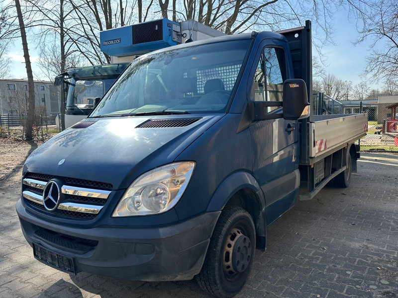 Mercedes-Benz Sprinter 515 CDI - Грузовик бортовой/ Платформа: фото 1 Mercedes-Benz Sprinter 515 CDI - Грузовик бортовой/ Платформа: фото 1