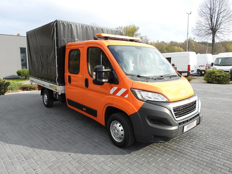 Peugeot BOXER SKRZYNIA PLANDEKA PODWÓJNA KABINA DOKA 7 MIEJSC KLIMATYZAC - Тентованный фургон: фото 4 Peugeot BOXER SKRZYNIA PLANDEKA PODWÓJNA KABINA DOKA 7 MIEJSC KLIMATYZAC - Тентованный фургон: фото 4