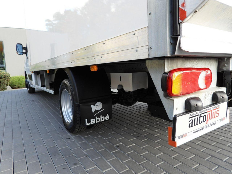 Фургон с закрытым кузовом Renault MASTER KONTENER WINDA 8 PALET TEMPOMAT LEDY BLIŹNIACZE KOŁA KLIM: фото 16 Фургон с закрытым кузовом Renault MASTER KONTENER WINDA 8 PALET TEMPOMAT LEDY BLIŹNIACZE KOŁA KLIM: фото 16