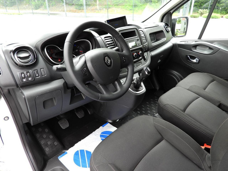 Renault TRAFIC FURGON CHŁODNIA -5*C ZASILANIE 230V TEMPOMAT LEDY KLIMAT - Фургон-рефрижератор: фото 2 Renault TRAFIC FURGON CHŁODNIA -5*C ZASILANIE 230V TEMPOMAT LEDY KLIMAT - Фургон-рефрижератор: фото 2