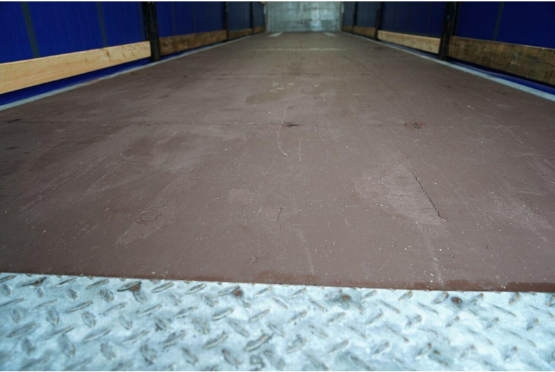 Тентованный полуприцеп Schmitz Cargobull FIRANKA / STANDARD / 2 OSIE PODNOSZONE: фото 18 Тентованный полуприцеп Schmitz Cargobull FIRANKA / STANDARD / 2 OSIE PODNOSZONE: фото 18