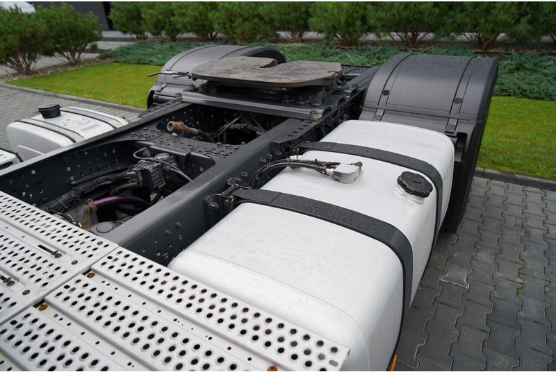 Тягач Mercedes-Benz ACTROS 1845 / HYDRAULIKA / NISKA KABINA / EURO 6 /: фото 12 Тягач Mercedes-Benz ACTROS 1845 / HYDRAULIKA / NISKA KABINA / EURO 6 /: фото 12