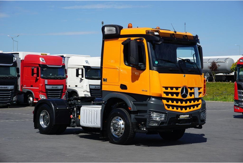 Mercedes-Benz AROCS / 1848 / E 6 / ACC / 4 X 4 / HAD / HYDRAULIKA / RETARDER - Тягач: фото 2 Mercedes-Benz AROCS / 1848 / E 6 / ACC / 4 X 4 / HAD / HYDRAULIKA / RETARDER - Тягач: фото 2