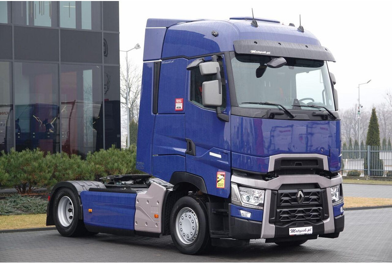 Renault T 520 / 13 L / RETARDER / I-PARK COOL / SKÓRY / PO KONTRAKCIE SE - Тягач: фото 2 Renault T 520 / 13 L / RETARDER / I-PARK COOL / SKÓRY / PO KONTRAKCIE SE - Тягач: фото 2