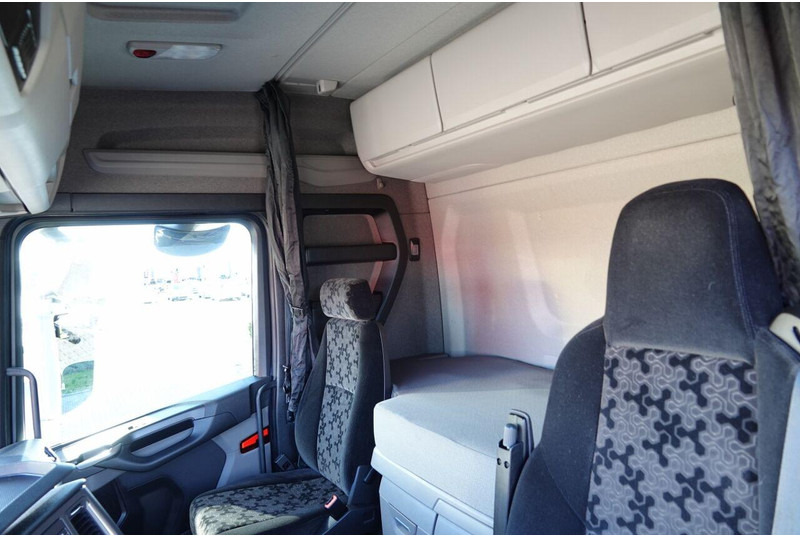 Тягач Scania R 450 / RETARDER / NISKA KABINA / PO KONTRAKCIE SERWISOWYM: фото 17 Тягач Scania R 450 / RETARDER / NISKA KABINA / PO KONTRAKCIE SERWISOWYM: фото 17