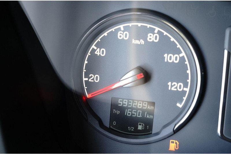 Тягач Scania R 450 / RETARDER / NISKA KABINA / PO KONTRAKCIE SERWISOWYM: фото 11 Тягач Scania R 450 / RETARDER / NISKA KABINA / PO KONTRAKCIE SERWISOWYM: фото 11