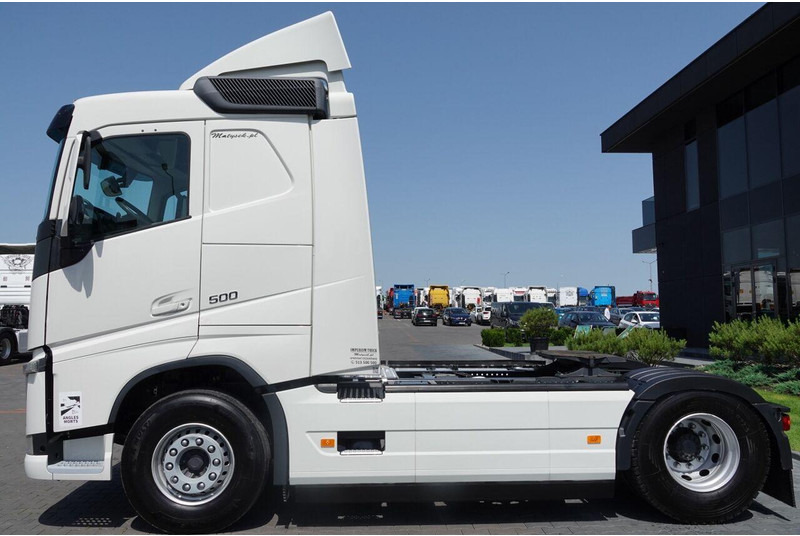 Volvo FH 500 / NISKA KABINA / PO ZŁOTYM KONTRAKCIE SERWISOWYM / OPONY - Тягач: фото 5 Volvo FH 500 / NISKA KABINA / PO ZŁOTYM KONTRAKCIE SERWISOWYM / OPONY - Тягач: фото 5