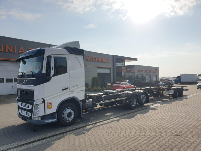 Volvo FH 460 EURO 6 BDF SWAP CHASSIS + TRAILER FLIEGL TWP180 - Грузовик-шасси: фото 1 Volvo FH 460 EURO 6 BDF SWAP CHASSIS + TRAILER FLIEGL TWP180 - Грузовик-шасси: фото 1