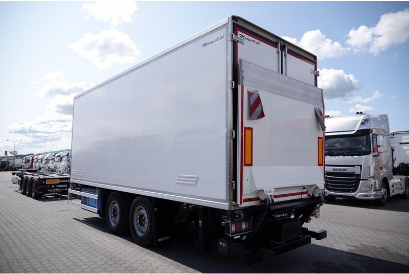 Wielton PRZYCZEPA CHŁODNIA / IGLOOCAR / THERMO KING - FRIGOBLOCK / WINDA - Прицеп-рефрижератор: фото 3 Wielton PRZYCZEPA CHŁODNIA / IGLOOCAR / THERMO KING - FRIGOBLOCK / WINDA - Прицеп-рефрижератор: фото 3
